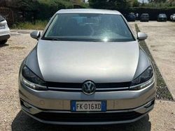 Argento Usata 2017 VW Golf VII Business Tre volumi | 16.500 € (Buon prezzo)