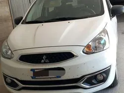 Usata 2016 Mitsubishi Space Star Invite Due volumi | 8500 € (Molto cara)