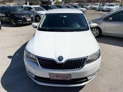 Bianco Usata 2014 Skoda Rapid Ambition Tre volumi | 4800 €