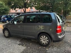 Grigio Usata 2004 VW Touran Monovolume | 2990 € (Molto cara)