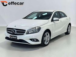 Bianco Usata 2015 Mercedes A180 Tre volumi | 12.400 € (Buon prezzo)