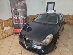 Blu Usata 2018 Alfa Romeo Giulietta Super Due volumi | 10.249 € (Ottimo prezzo)