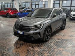 Gray Usata 2023 Renault Austral Iconic Esprit Alpine SUV | 31.900 € (Molto cara)