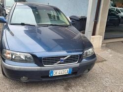 Blu Usata 2003 Volvo S60 Tre volumi | 1900 €