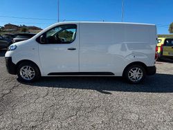 Bianco Usata 2022 Opel Vivaro Essentia Monovolume | 15.900 € (Buon prezzo)