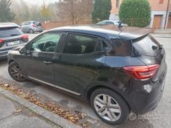 Nero Usata 2022 Renault Clio V Tre volumi | 13.400 € (Buon prezzo)