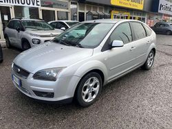 Grigio Usata 2008 Ford Focus Titanium Tre volumi | 1900 € (Ottimo prezzo)