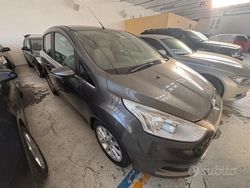 Grigio Usata 2015 Ford B-MAX Business Edition Monovolume | 8800 € (Molto cara)