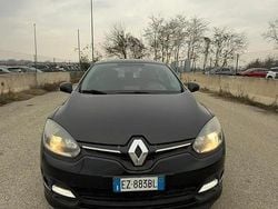 Nero Usata 2015 Renault Mégane LIMITED Tre volumi | 4990 € (Ottimo prezzo)