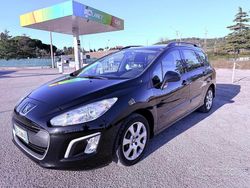 Nero Usata 2012 Peugeot 308 Business-Line Tre volumi | 3990 € (Buon prezzo)