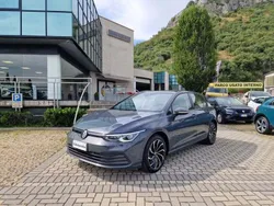 Grigio Usata 2020 VW Golf VII Life Due volumi | 21.800 € (Buon prezzo)