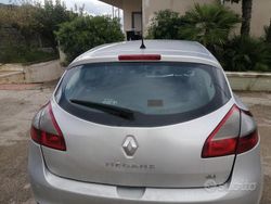Grigio Usata 2010 Renault Mégane Tre volumi | 2200 €