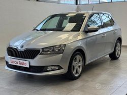 Argento(met.) Usata 2019 Skoda Fabia Due volumi | 10.490 € (Ottimo prezzo)