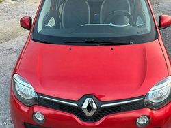 Rosso Usata 2016 Renault Twingo Due volumi | 8599 € (Buon prezzo)