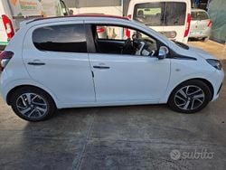 Bianco Usata 2015 Peugeot 108 Due volumi | 5000 € (Buon prezzo)