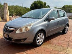 Blu/azzurro Usata 2007 Opel Corsa Enjoy Tre volumi | 3200 € (Molto cara)
