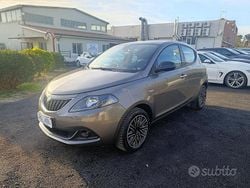 Grigio Usata 2022 Lancia Ypsilon Gold Due volumi | 10.200 € (Buon prezzo)