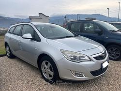 Usata 2011 Opel Astra Station wagon | 3000 € (Super prezzo)