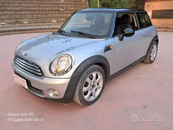 Usata 2008 Mini Cooper Due volumi | 2699 € (Super prezzo)