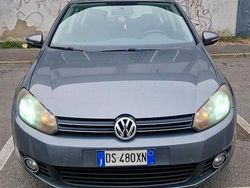 Grigio Usata 2010 VW Golf Highline Tre volumi | 4600 € (Ottimo prezzo)