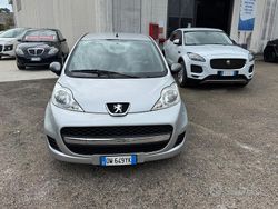 Argento Usata 2009 Peugeot 107 Due volumi | 4400 € (Buon prezzo)