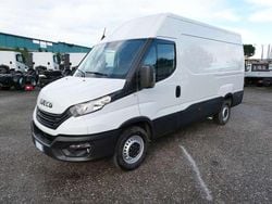 Bianco Usata 2024 Iveco Daily Furgone | 32.000 € (Super prezzo)