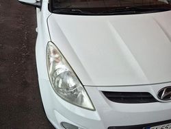 Bianco Usata 2010 Hyundai i20 Due volumi | 4300 € (Buon prezzo)
