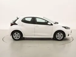 Usata 2022 Toyota Yaris Hybrid Business Edition Due volumi | 15.990 € (Buon prezzo)