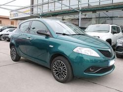 Verde smeraldo metallizzato Usata 2020 Lancia Ypsilon Platinum Due volumi | 10.790 € (Buon prezzo)