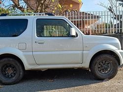Bianco Usata 2015 Suzuki Jimny SUV | 18.500 € (Molto cara)