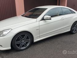 Bianco Usata 2010 Mercedes E350 AMG Coupé | 9999 €