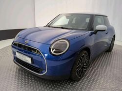 Blu/azzurro Usata 2024 Mini Cooper SE Favoured Due volumi | 30.699 € (Molto cara)