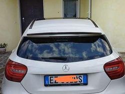 Bianco Usata 2015 Mercedes 180 Premium Tre volumi | 15.000 € (Buon prezzo)