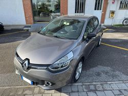Grigio Usata 2013 Renault Clio IV Expression Tre volumi | 8900 € (Cara)