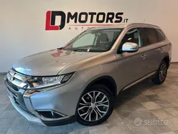 Argento Usata 2016 Mitsubishi Outlander Instyle SUV | 13.900 € (Super prezzo)