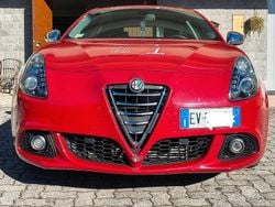 Rosso Usata 2014 Alfa Romeo Giulietta Exclusive Tre volumi | 6500 € (Ottimo prezzo)