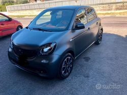 Usata 2015 Smart ForTwo Coupé Due volumi | 8990 € (Buon prezzo)
