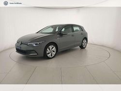 Moonstone grey Usata 2021 VW Golf VIII Style Tre volumi | 20.900 € (Buon prezzo)