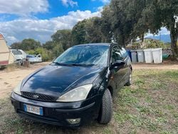 Usata 2003 Ford Focus Tre volumi | 999 € (Ottimo prezzo)