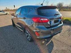 Grigio Usata 2020 Ford Fiesta ST-Line Tre volumi | 10.800 € (Ottimo prezzo)