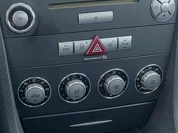 Usata 2006 Mercedes SLK200 Cabrio | 100.000 €