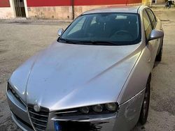 Usata 2007 Alfa Romeo 159 Tre volumi | 1300 € (Super prezzo)