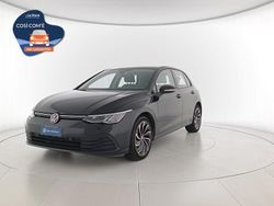 Usata 2022 VW Golf Life Tre volumi | 22.500 € (Buon prezzo)