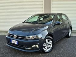 Grigio Usata 2019 VW Polo Comfortline Tre volumi | 12.500 € (Buon prezzo)