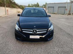 Blu Usata 2018 Mercedes B200 AMG Monovolume | 19.200 € (Buon prezzo)