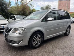 Argento Usata 2009 VW Touran Monovolume | 2999 € (Super prezzo)