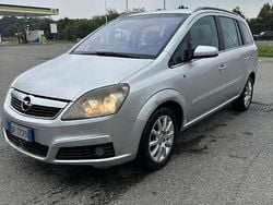 Argento Usata 2006 Opel Zafira Club Monovolume | 2000 € (Buon prezzo)