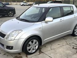 Grigio Usata 2009 Suzuki Swift GL Tre volumi | 4499 € (Buon prezzo)