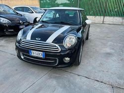 Nero Usata 2014 Mini Cooper D Due volumi | 5950 € (Buon prezzo)