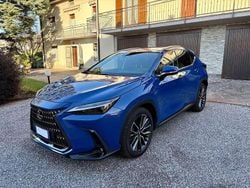 Blu/azzurro Usata 2022 Lexus NX450h+ Luxury Line SUV | 44.000 € (Buon prezzo)